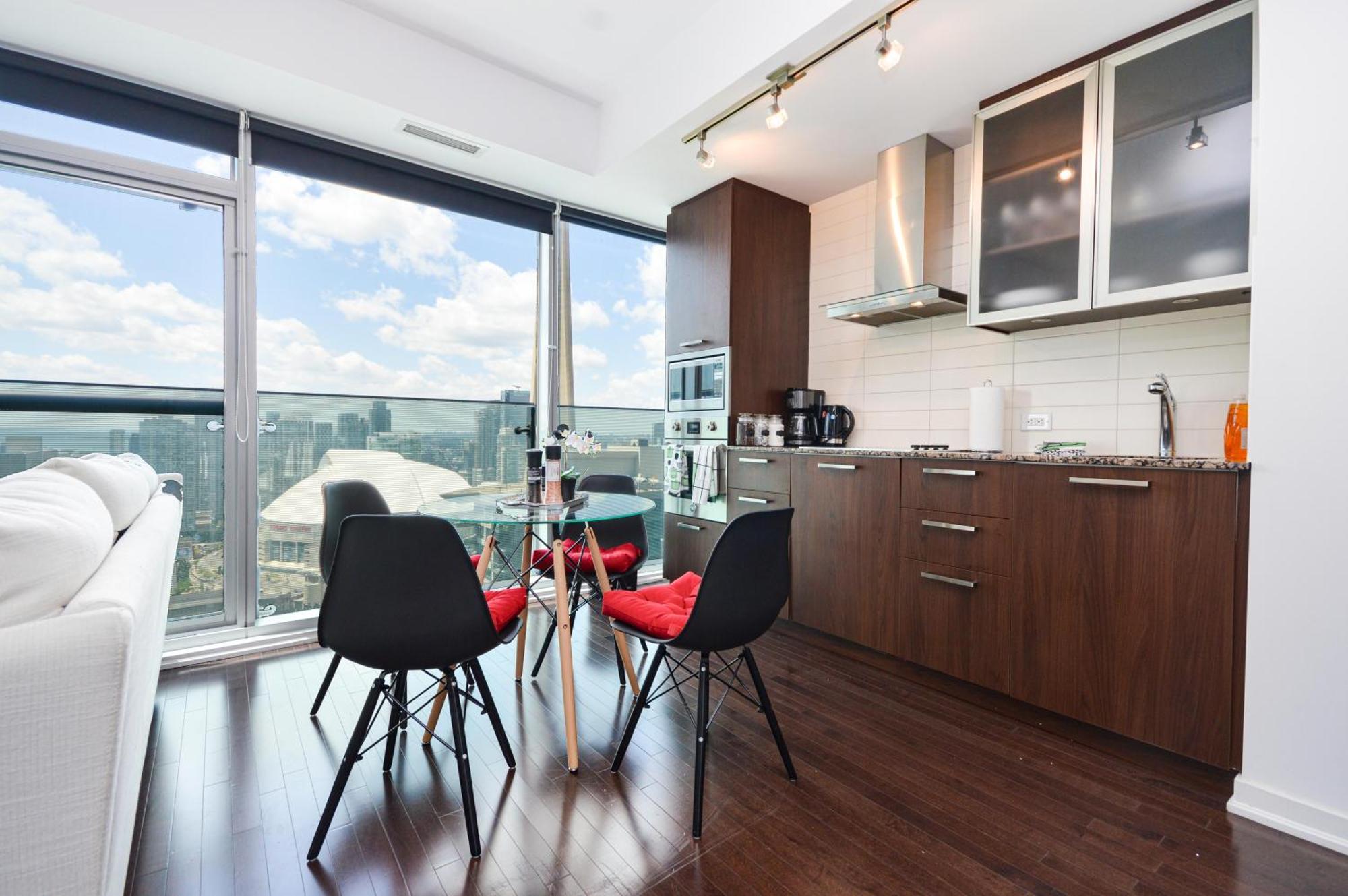 Downtown Toronto Condo Near Cn Tower, Scotiabank Arena, Rogers Centre, Union Station Exteriér fotografie