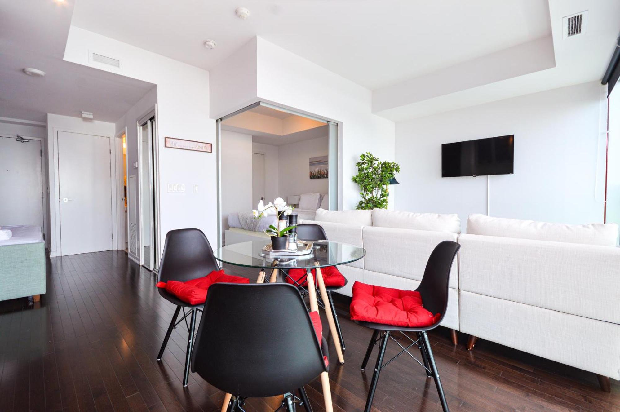 Downtown Toronto Condo Near Cn Tower, Scotiabank Arena, Rogers Centre, Union Station Exteriér fotografie